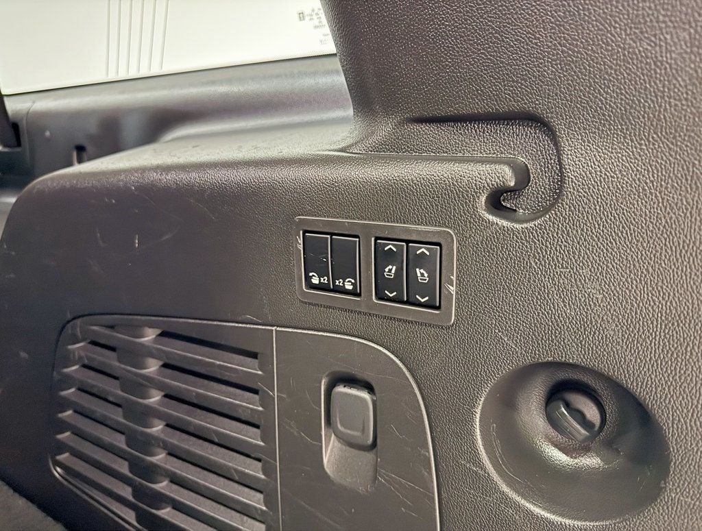 2016 Cadillac Escalade ESV 4WD 4dr Premium Collection - 22960869 - 42