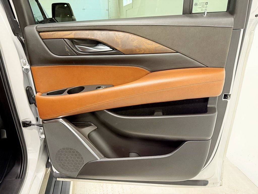 2016 Cadillac Escalade ESV 4WD 4dr Premium Collection - 22960869 - 47