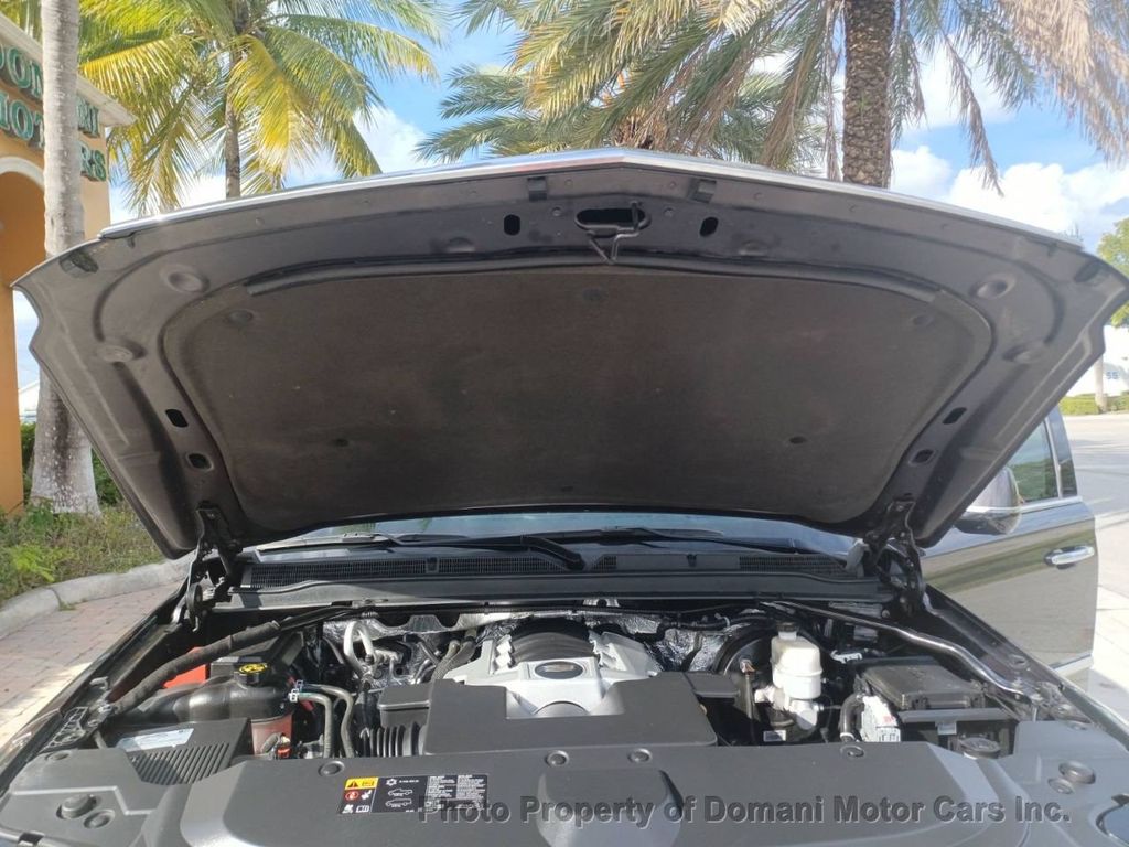 2016 Cadillac Escalade ESV Platinum photo 8