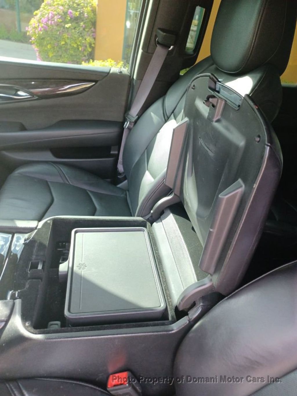2016 Cadillac Escalade ESV Platinum photo 10
