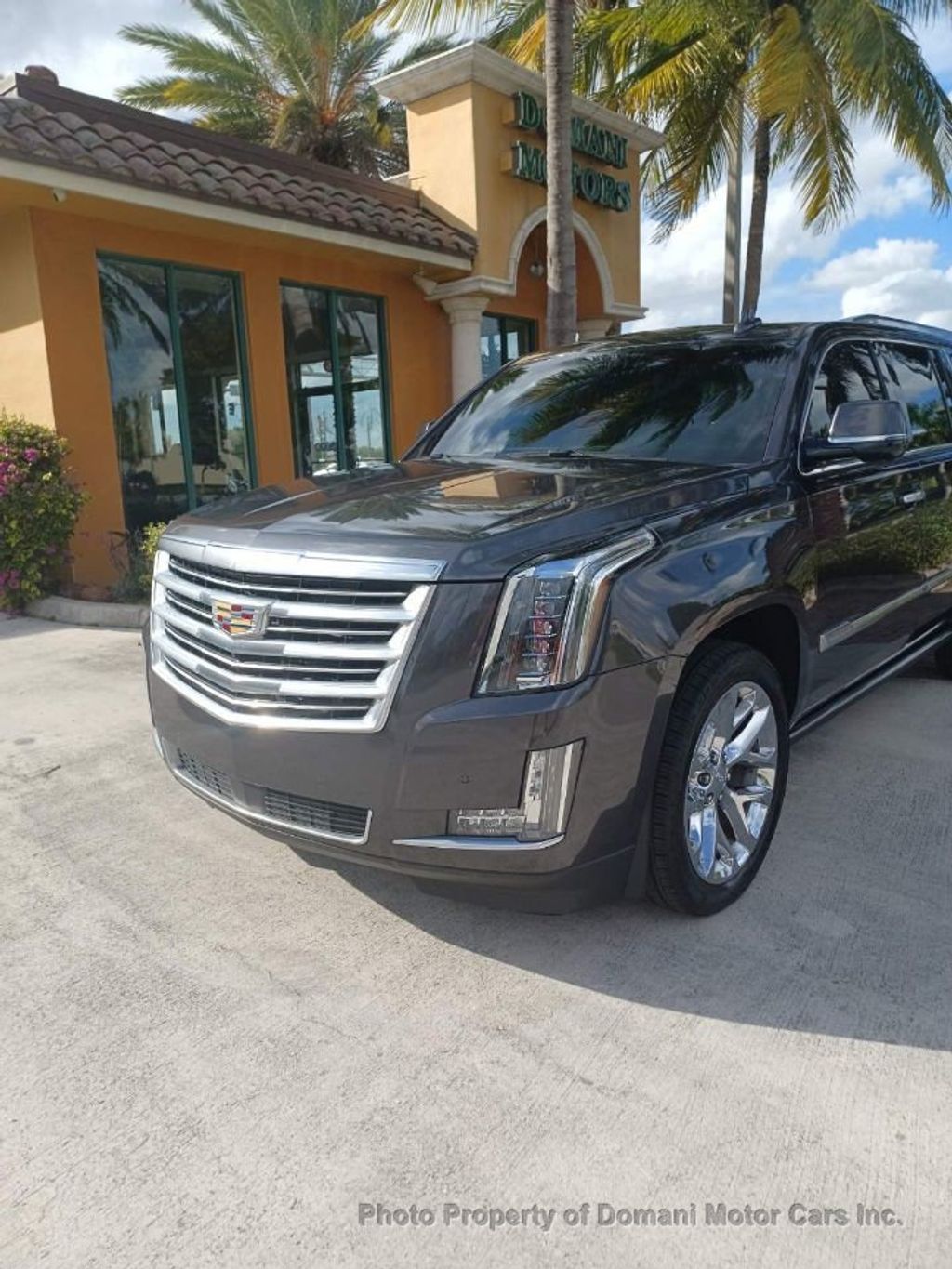 2016 Cadillac Escalade ESV Platinum photo 2