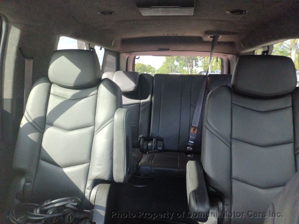 2016 Cadillac Escalade ESV Platinum photo 17