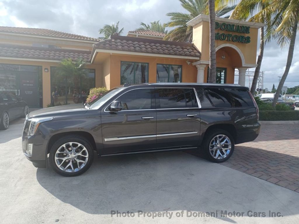 2016 Cadillac Escalade ESV Platinum photo 3