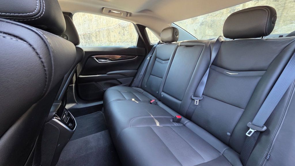 2016 Cadillac XTS 2016 Cadillac XTS Luxury - 1 Owner - Tennessee Vehicle - 23075030 - 37