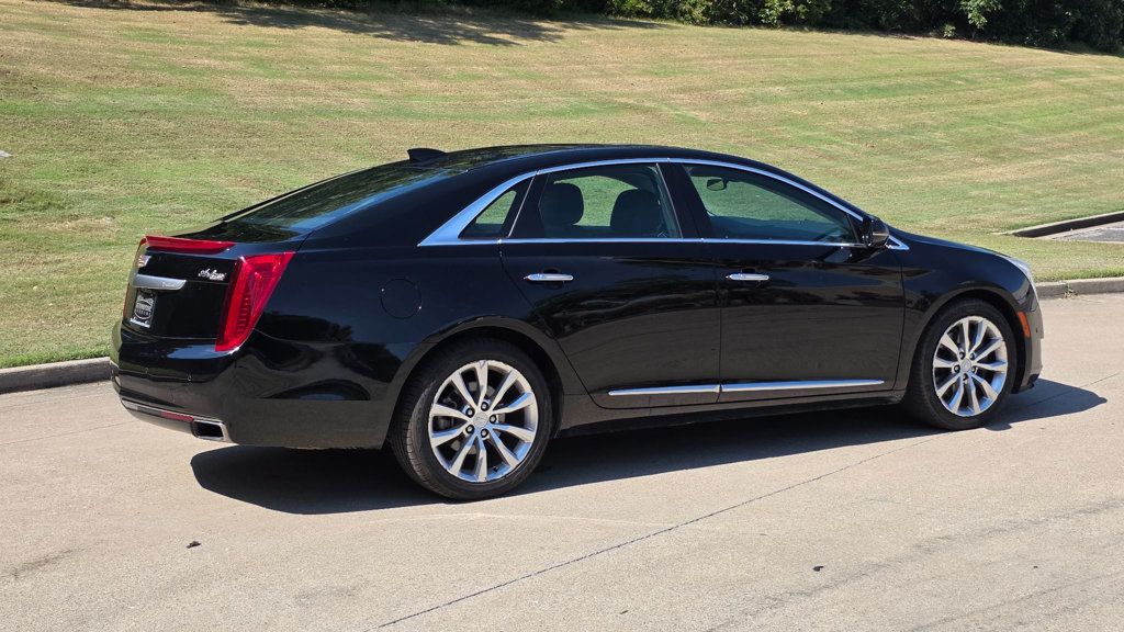 2016 Cadillac XTS 2016 Cadillac XTS Luxury - 1 Owner - Tennessee Vehicle - 23075030 - 8