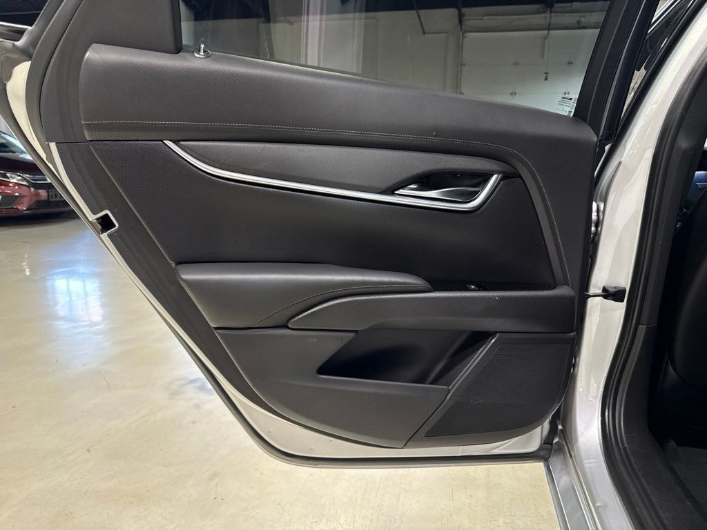 2016 Cadillac XTS 4dr Sedan FWD - 23070314 - 19
