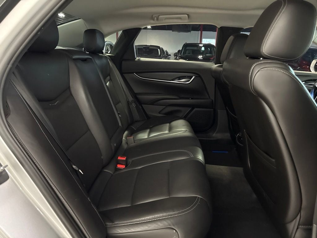 2016 Cadillac XTS 4dr Sedan FWD - 23070314 - 21