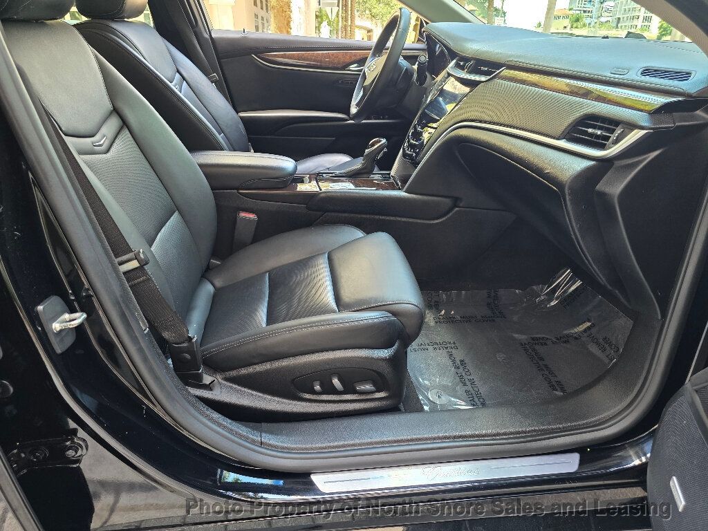 2016 Cadillac XTS 4dr Sedan Luxury Collection FWD - 23037790 - 16