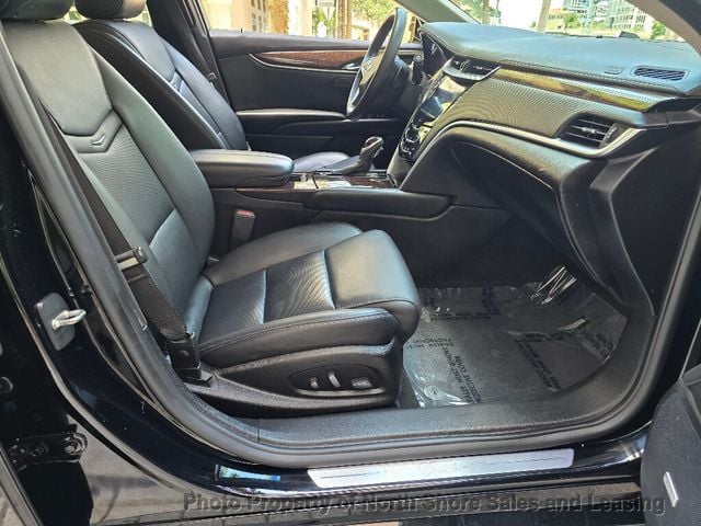 2016 Cadillac XTS 4dr Sedan Luxury Collection FWD - 23037790 - 16