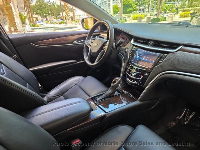 2016 Cadillac XTS 4dr Sedan Luxury Collection FWD - 23037790 - 19