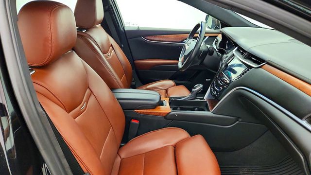 2016 Cadillac XTS 4dr Sedan Premium Collection w/ Massaging, Full Leather Seats - 23026802 - 23