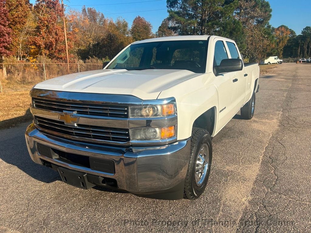 2016 Chevrolet 2500HD 4x4 + - 22110047 - 3