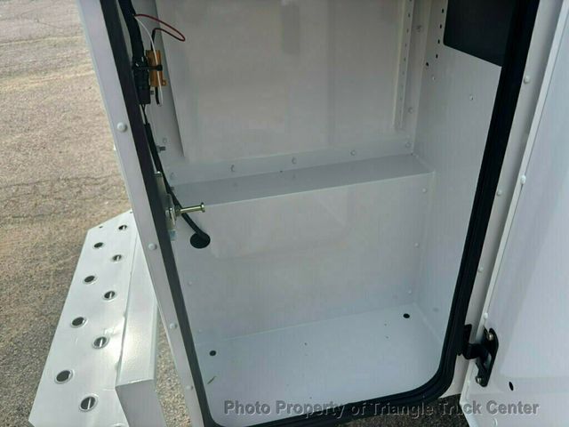 2016 Chevrolet 2500HD HEAVY SPEC CREW UTILITY JUST 38k MILES! +SUPER CLEAN UNIT! WOW LOOK INSIDE BOXES! - 22989176 - 25