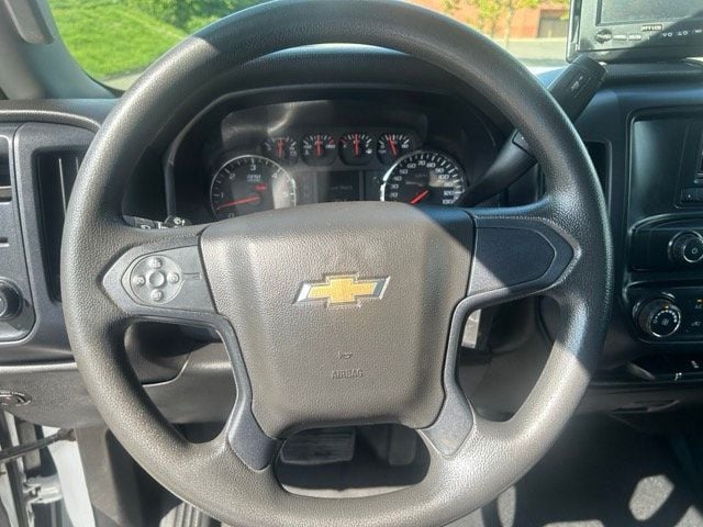 2016 Chevrolet 3500 HD 12 FOOT BOX TRUCK WITH ONLY 26,000 ORIGINAL MILES FINE EXAMPLE - 22512220 - 16