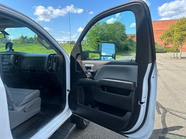 2016 Chevrolet 3500 HD 12 FOOT BOX TRUCK WITH ONLY 26,000 ORIGINAL MILES FINE EXAMPLE - 22512220 - 23