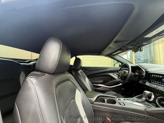 2016 Chevrolet Camaro 2dr Convertible LT w/2LT - 23019592 - 25