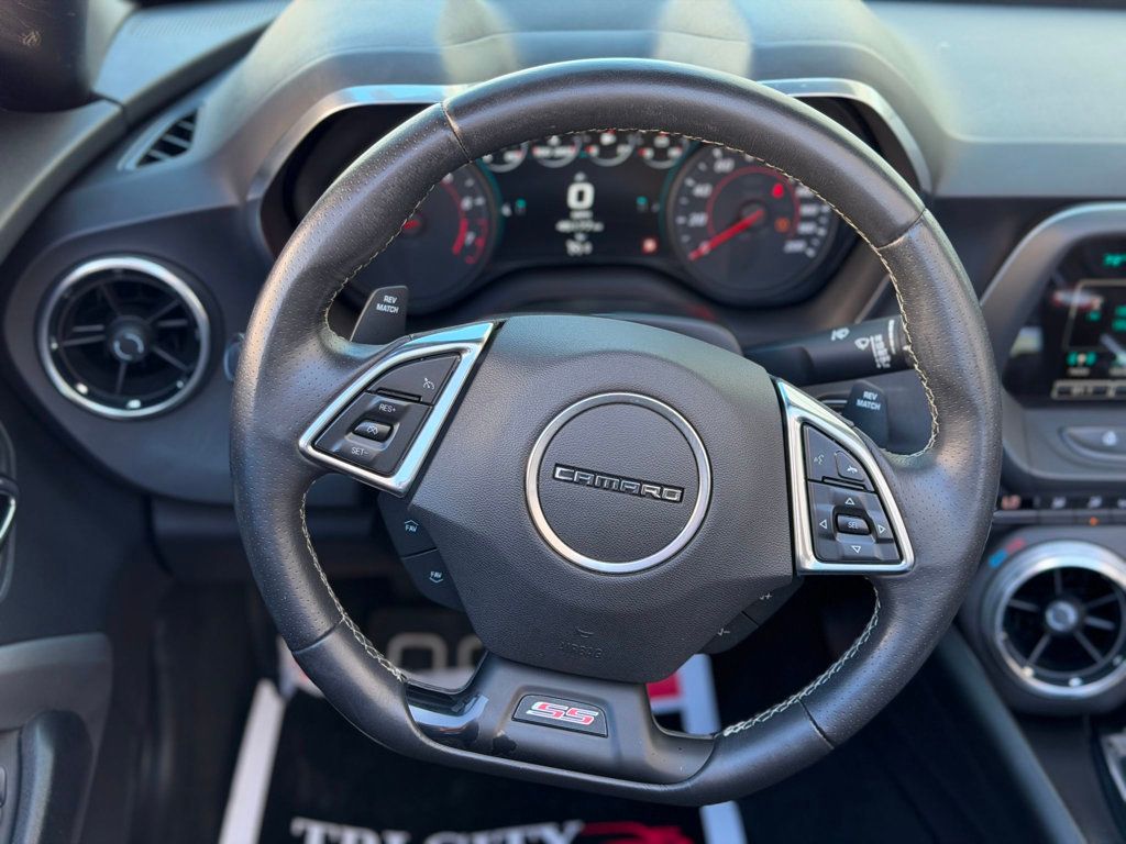 2016 Chevrolet Camaro 2dr Convertible SS w/1SS - 23008186 - 10