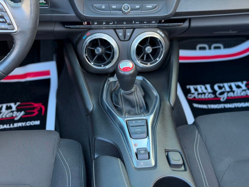 2016 Chevrolet Camaro 2dr Convertible SS w/1SS - 23008186 - 15