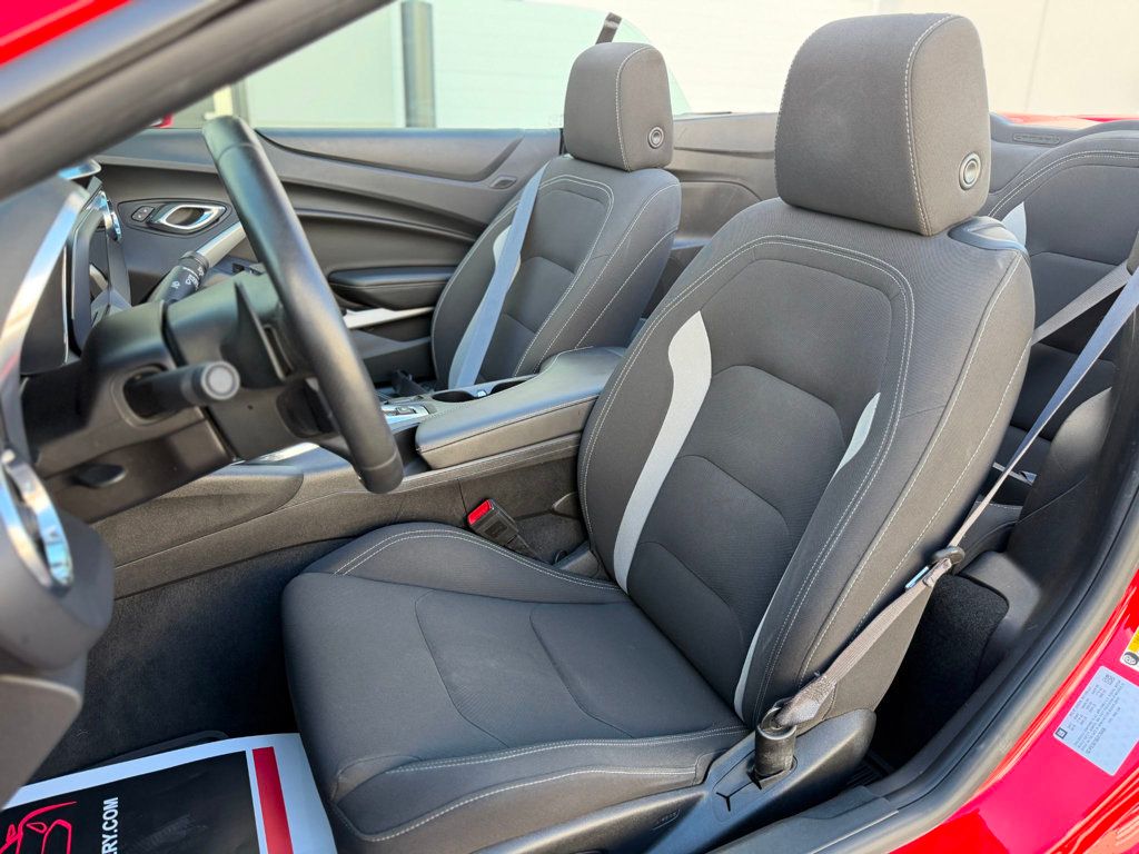 2016 Chevrolet Camaro 2dr Convertible SS w/1SS - 23008186 - 19