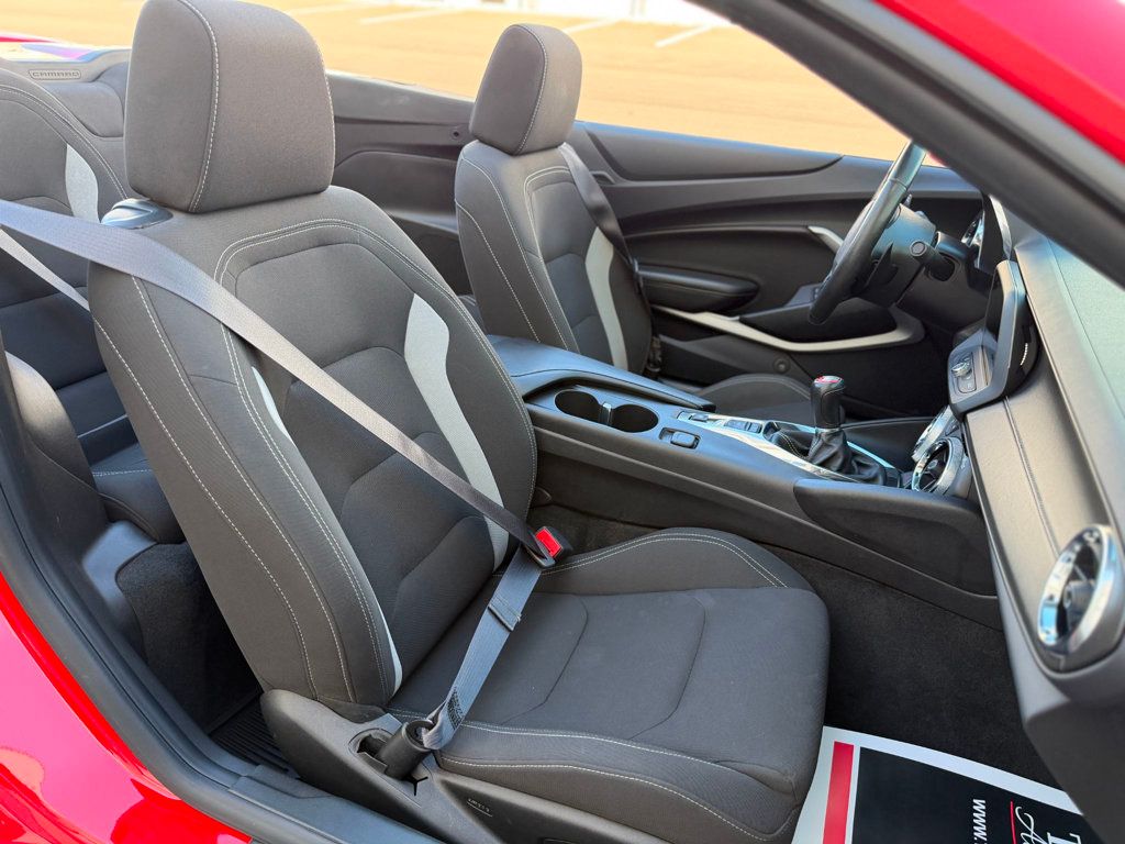 2016 Chevrolet Camaro 2dr Convertible SS w/1SS - 23008186 - 21