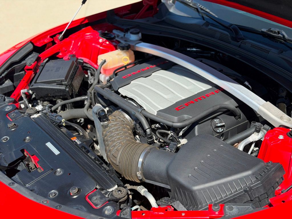 2016 Chevrolet Camaro 2dr Convertible SS w/1SS - 23008186 - 31