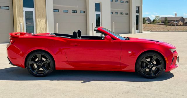 2016 Chevrolet Camaro 2dr Convertible SS w/1SS - 23008186 - 3