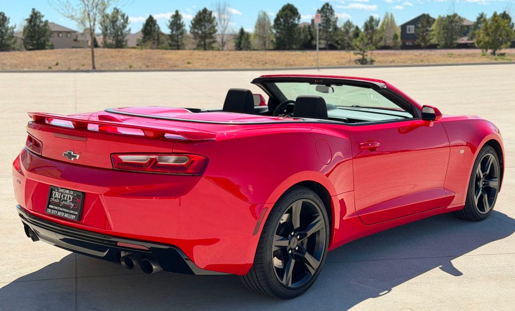 2016 Chevrolet Camaro 2dr Convertible SS w/1SS - 23008186 - 4