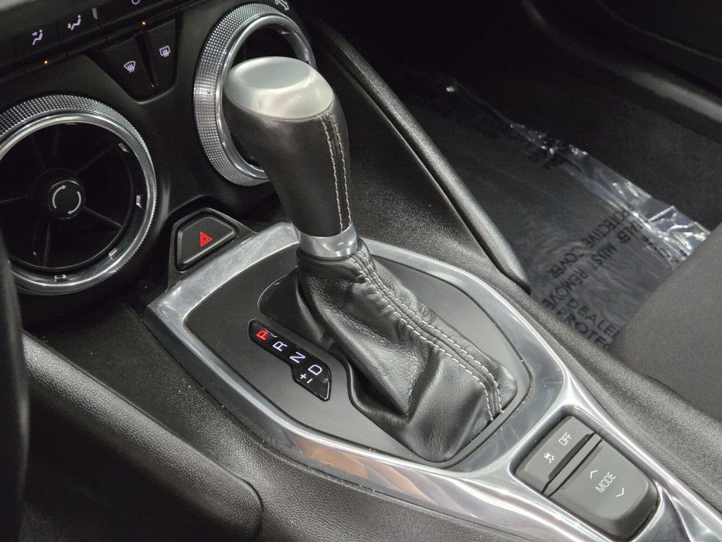 2016 Chevrolet Camaro 2dr Coupe 1LT - 22913560 - 17