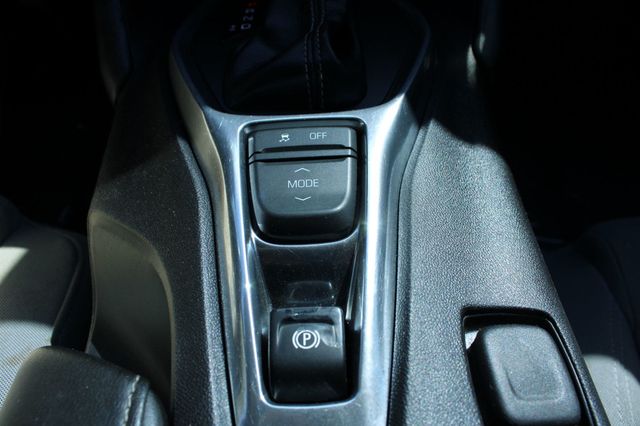 2016 Chevrolet Camaro 2dr Coupe 1LT - 23076064 - 24
