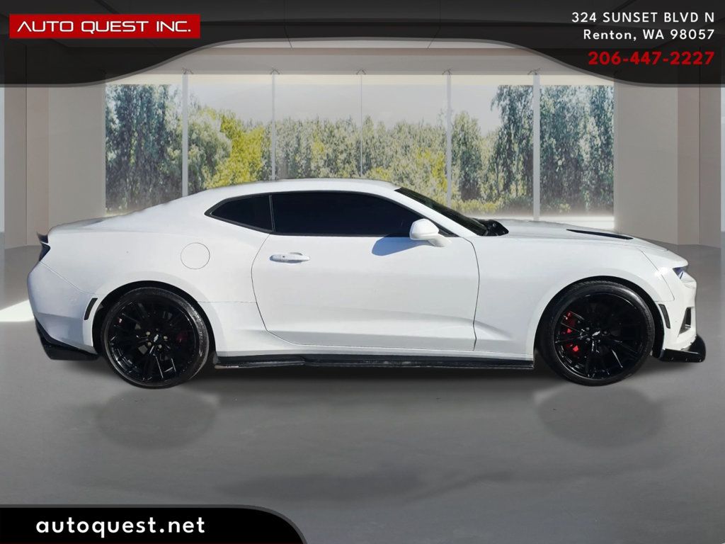 Chevrolet Camaro photo 4