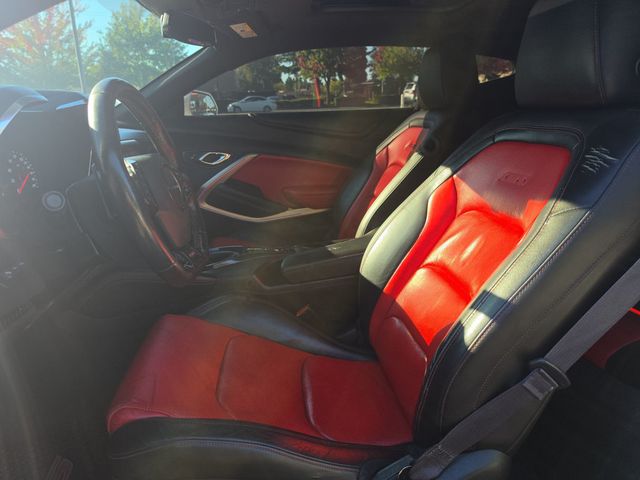 2016 Chevrolet Camaro 2dr Coupe SS w/2SS - 23082938 - 8