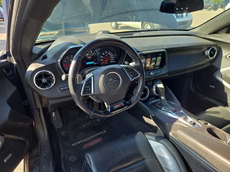 2016 Chevrolet Camaro 2SS, HUD, NAVI, LTHR SEATS, BLUETOOTH, SPOILER, APLINE SPKR!!! - 23078693 - 5