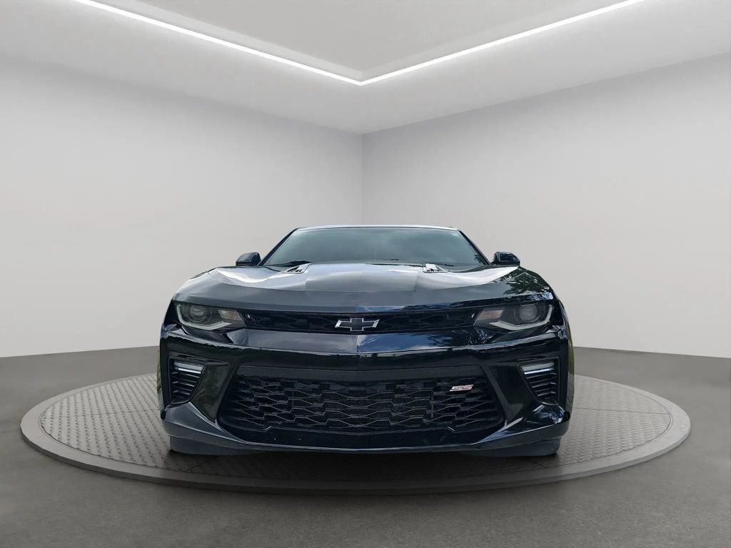 2016 Chevrolet Camaro Coupe 2SS photo 2