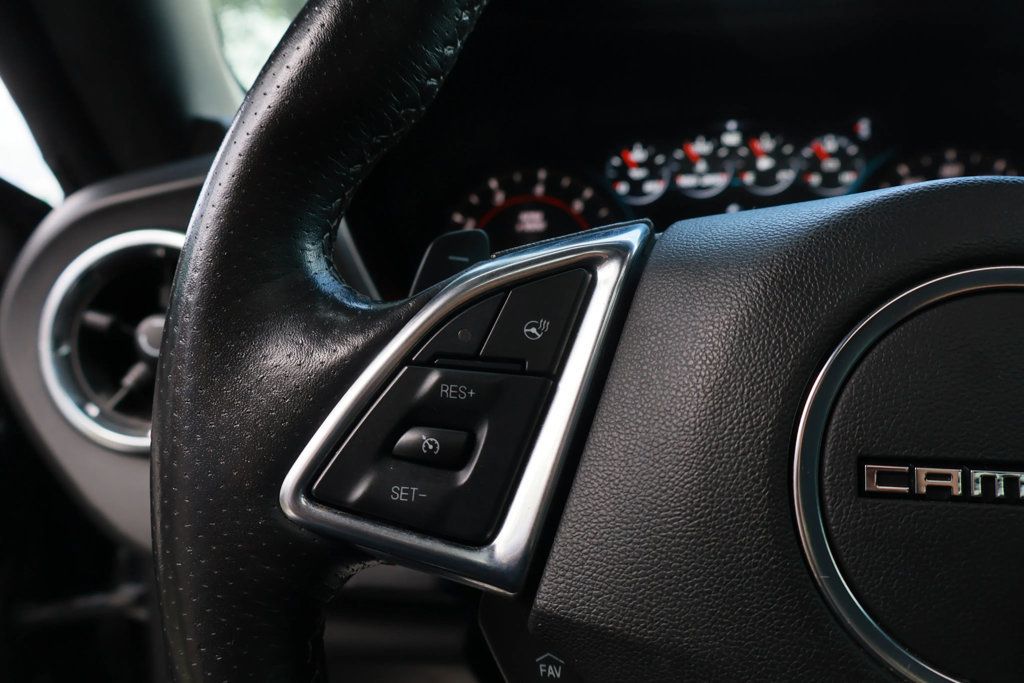 2016 Chevrolet Camaro 2SS Coupe photo 15