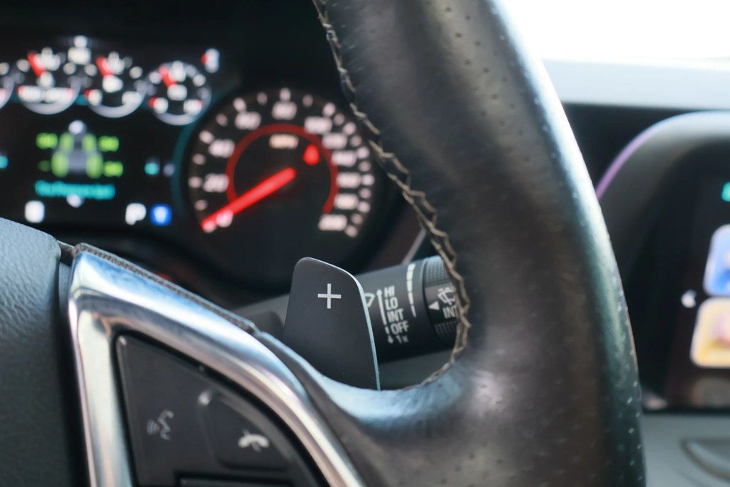 2016 Chevrolet Camaro 2SS Coupe photo 18