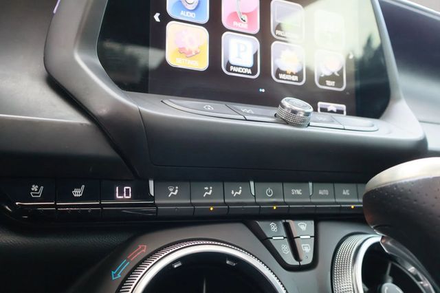 2016 Chevrolet Camaro 2SS, NAVIGATION, HUD, BLINDSPOT, BLUETOOTH, BOSE SOUND, HID LTS! - 22898336 - 28