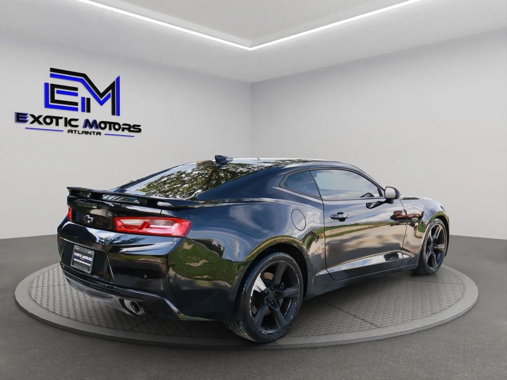 2016 Chevrolet Camaro 2SS Coupe photo 4