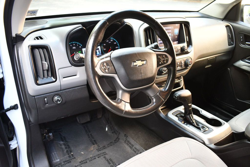 2016 Chevrolet Colorado LT photo 18