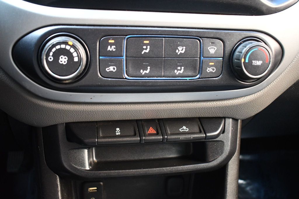 2016 Chevrolet Colorado LT photo 26