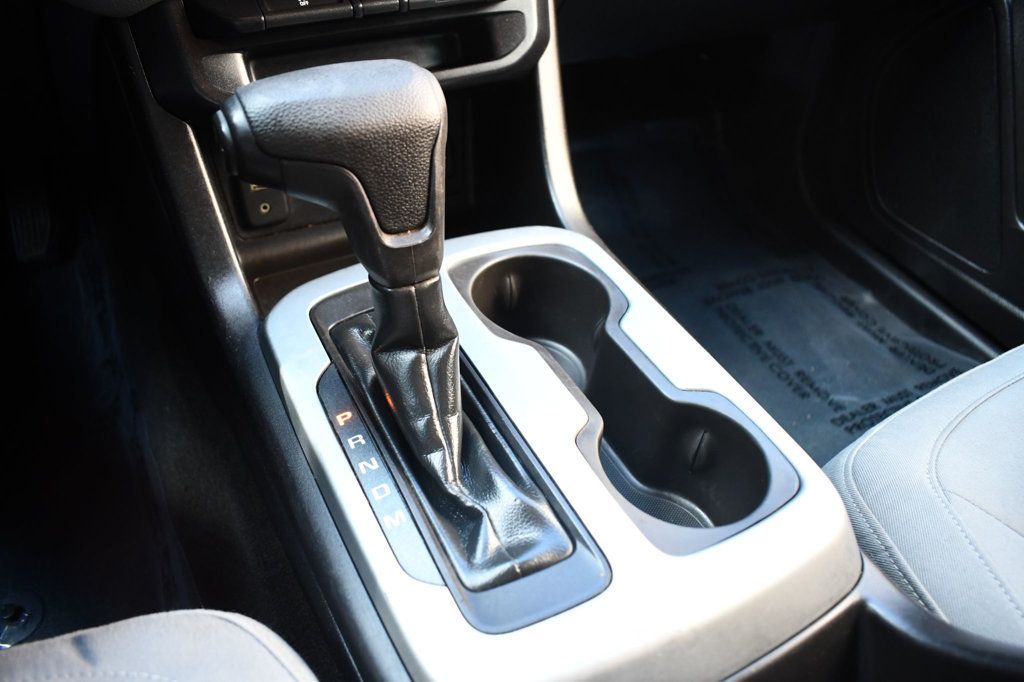 2016 Chevrolet Colorado LT photo 28