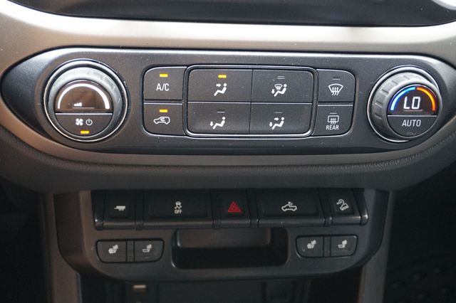 2016 Chevrolet Colorado Z7, 4X4, PREMIUM WHEELS, RUNNING BOARDS, TOWING PACKAGE - 23006511 - 34