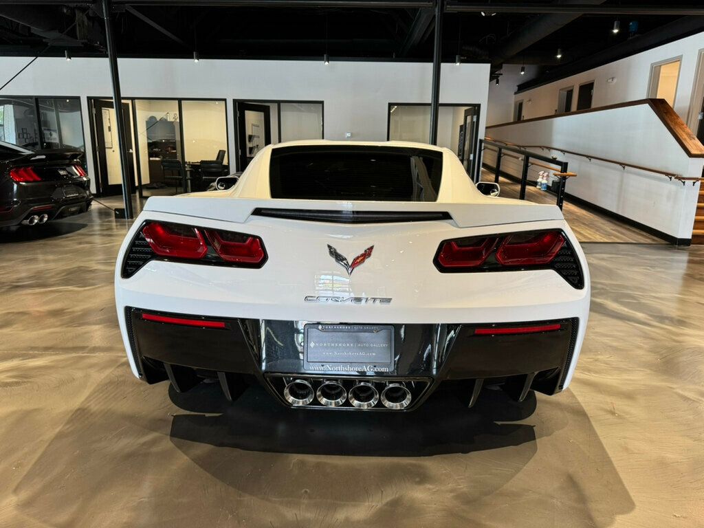 2016 Chevrolet Corvette 1LT Coupe photo 4
