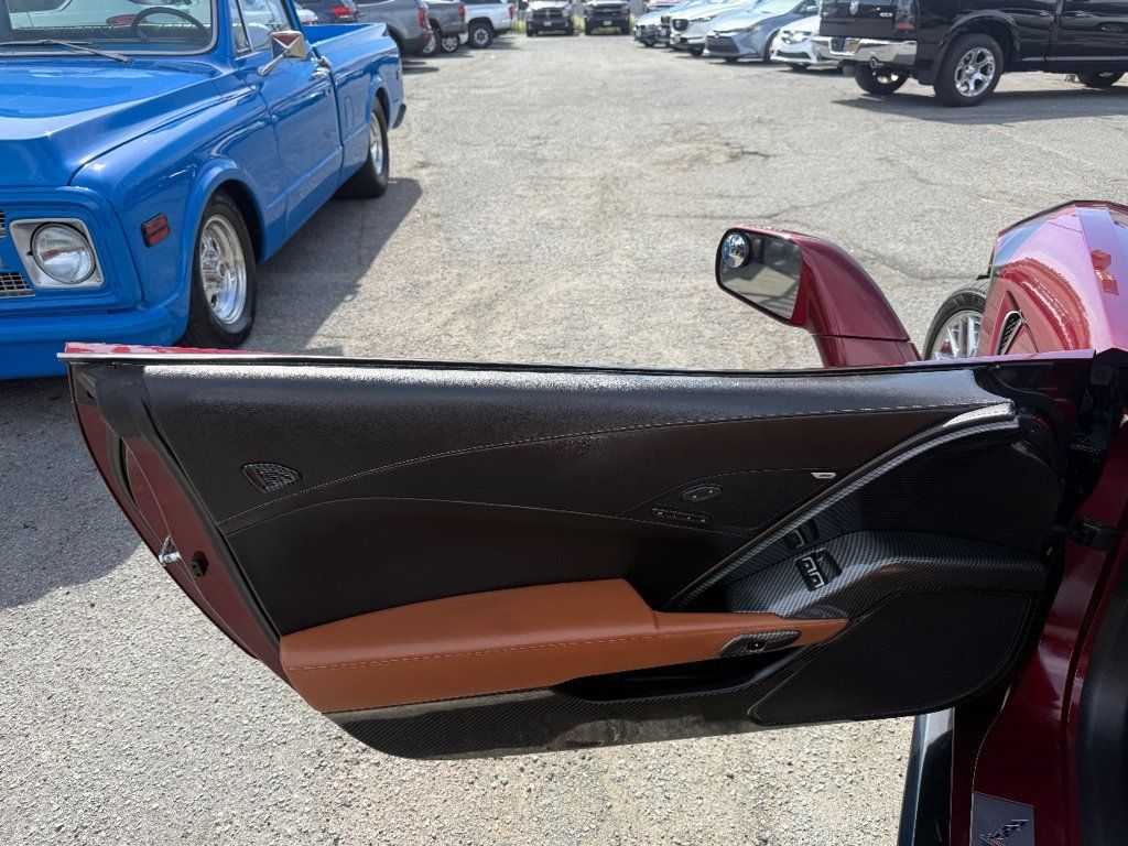 2016 Chevrolet Corvette 2dr Stingray Z51 Coupe w/2LT - 22989716 - 18