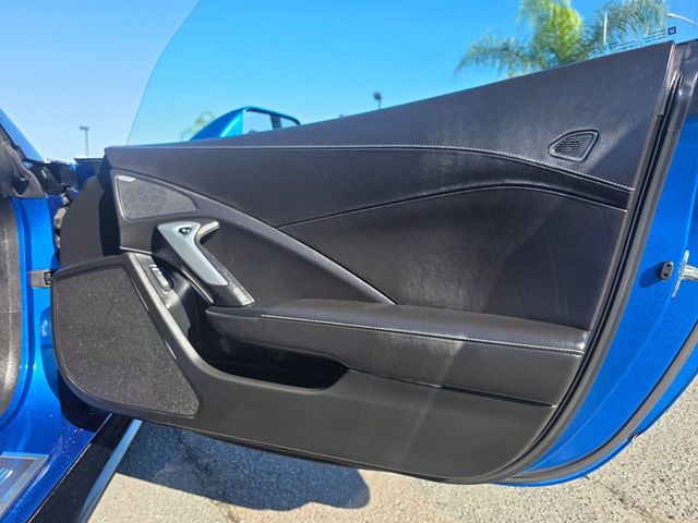 2016 Chevrolet Corvette 2dr Stingray Z51 Coupe w/3LT - 22970322 - 24