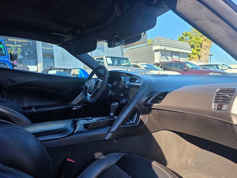 2016 Chevrolet Corvette 2dr Stingray Z51 Coupe w/3LT - 22970322 - 25