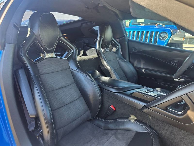 2016 Chevrolet Corvette 2dr Stingray Z51 Coupe w/3LT - 22970322 - 26