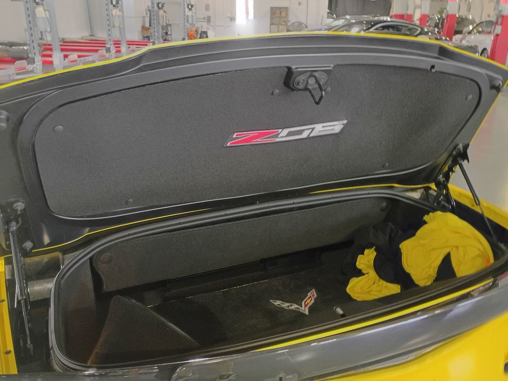 2016 Chevrolet Corvette 2dr Z06 Convertible w/2LZ Clean Autocheck - 23097096 - 52