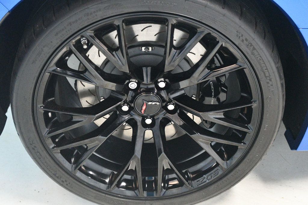 2016 Chevrolet Corvette Z06 Coupe 2LZ photo 19