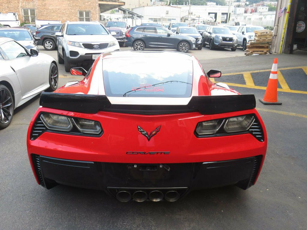 Chevrolet Corvette photo 5