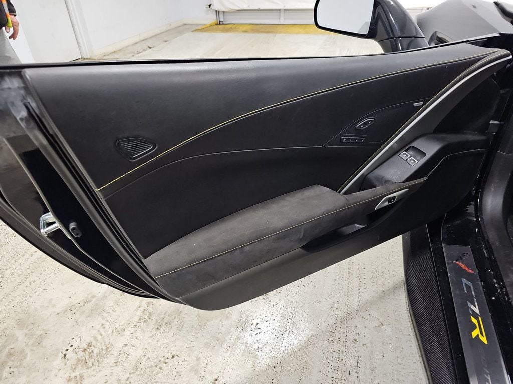 2016 Chevrolet Corvette *Z06 3LZ* *C7-R* *7-Speed Manual* *Z07 Package* *Super Rare* - 22998700 - 9